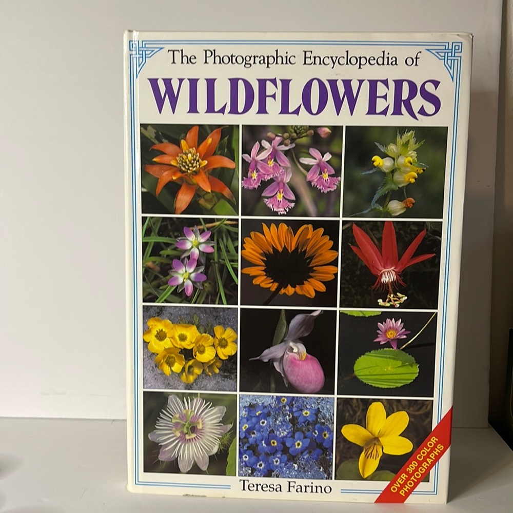 The Photographic Encyclopedia of Wildflowers